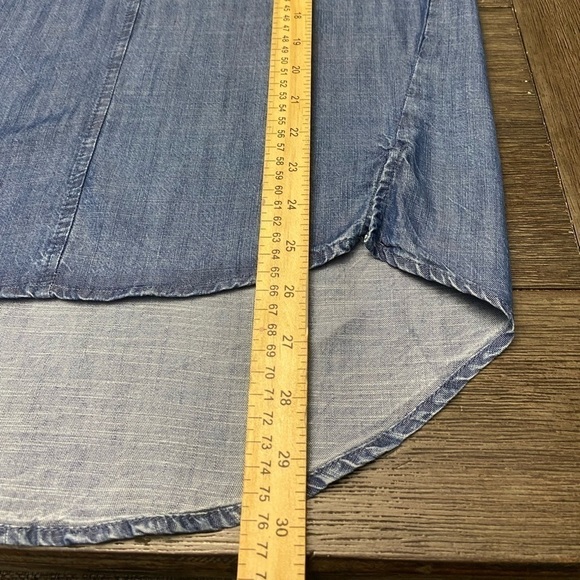 Loft Outlet Lounge Womens XS Blue Chambray Tunic
High low V Neck Casual - Picture 7 of 7